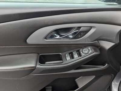 2020 Chevrolet Traverse, $15986. Photo 12