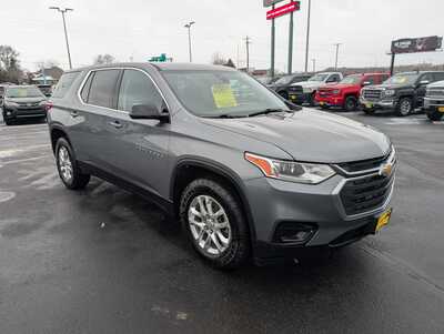 2020 Chevrolet Traverse, $15986. Photo 2