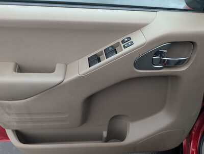 2016 Nissan Frontier, $21985. Photo 12