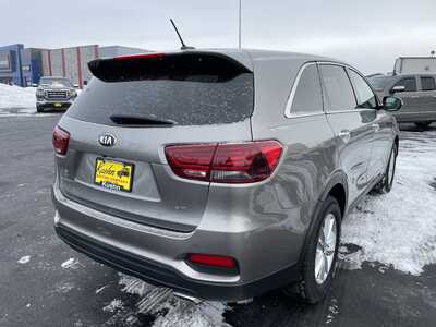 2019 Kia Sorento, $15990. Photo 8