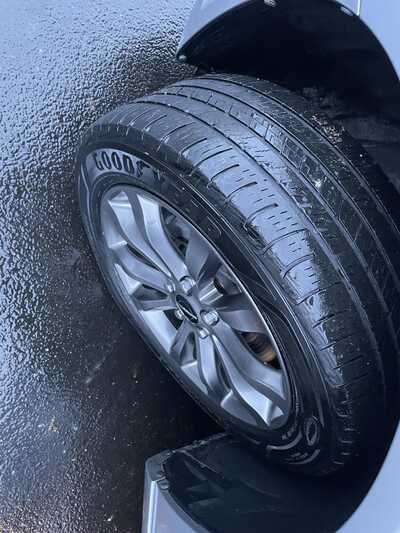 2014 Chrysler 300, $11987. Photo 11