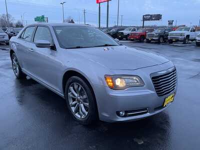 2014 Chrysler 300, $11987. Photo 2
