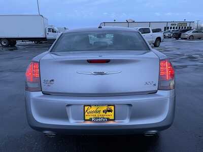 2014 Chrysler 300, $11987. Photo 8