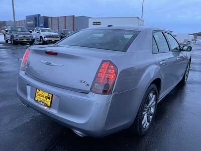 2014 Chrysler 300, $11987. Photo 9