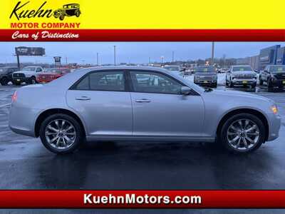 2014 Chrysler 300, $11987. Photo 1