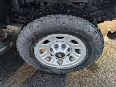 2015 Chevrolet 3500 Reg Cab, $27495. Photo 11