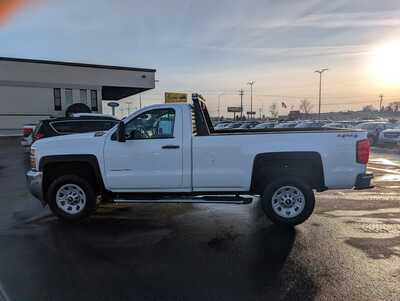 2015 Chevrolet 3500 Reg Cab, $27495. Photo 5