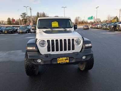2020 Jeep Gladiator, $30926. Photo 3