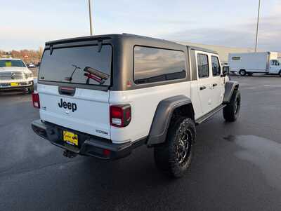 2020 Jeep Gladiator, $30926. Photo 8