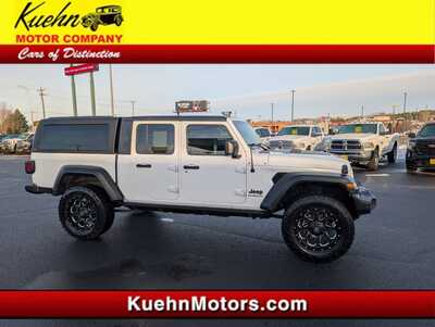 2020 Jeep Gladiator, $30926. Photo 1