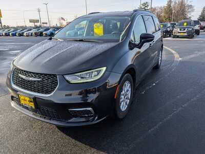 2022 Chrysler Pacifica, $24995. Photo 4