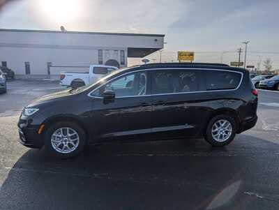 2022 Chrysler Pacifica, $24995. Photo 5