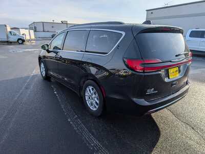 2022 Chrysler Pacifica, $24995. Photo 6