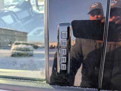 2020 Ford F150 Crew Cab, $26900. Photo 11