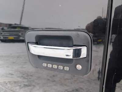 2013 Ford F150 Ext Cab, $14996. Photo 11