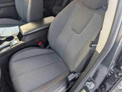 2017 Chevrolet Equinox, $9973. Photo 11