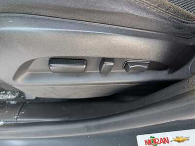 2017 Chevrolet Equinox, $9973. Photo 12