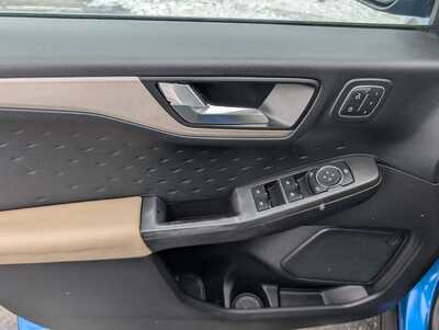 2020 Ford Escape, $18987. Photo 10