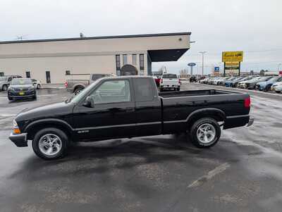 1998 Chevrolet S-10 Ext Cab, $6495. Photo 5
