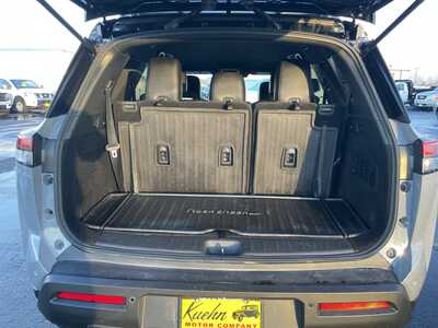 2023 Nissan Pathfinder, $26987. Photo 10