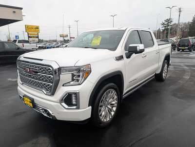 2019 GMC 1500 Crew Cab, $37985. Photo 4
