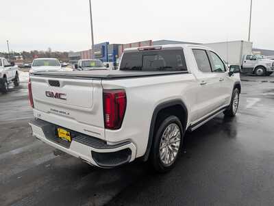 2019 GMC 1500 Crew Cab, $37985. Photo 8