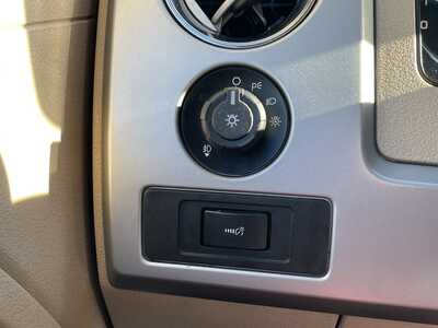 2011 Ford F150 Crew Cab, $10900. Photo 12