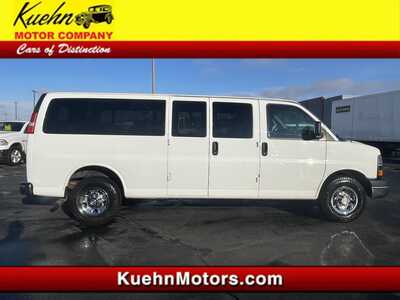 2015 Chevrolet Van,Passenger, $21988. Photo 1