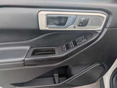 2020 Ford Explorer, $21900. Photo 10