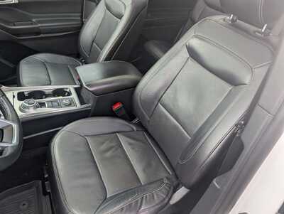 2020 Ford Explorer, $21900. Photo 11