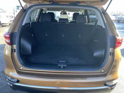 2020 Kia Sportage, $13900. Photo 9