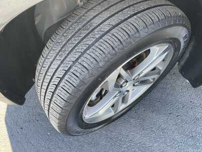 2017 Chevrolet Equinox, $10905. Photo 10