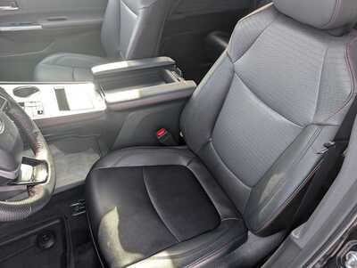 2023 Toyota Sienna, $39995. Photo 11
