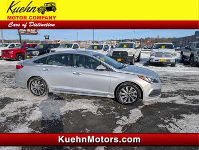 2016 Hyundai Sonata, $10982. Photo 1