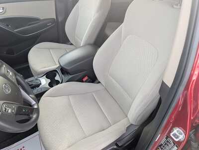 2017 Hyundai Santa Fe, $9495. Photo 11