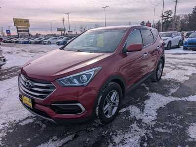 2017 Hyundai Santa Fe, $9495. Photo 4