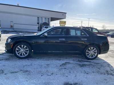2019 Chrysler 300, $16495. Photo 5