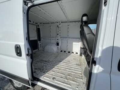 2022 RAM ProMaster Cargo, $24935. Photo 12