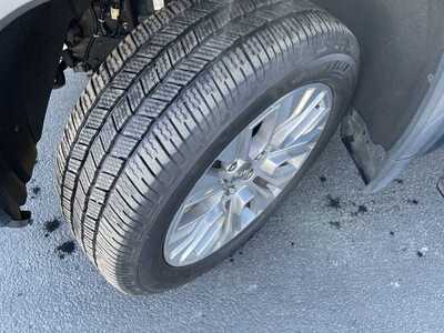 2021 GMC 1500 Crew Cab, $29987. Photo 10