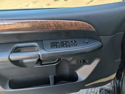 2011 Nissan Armada, $10994. Photo 10