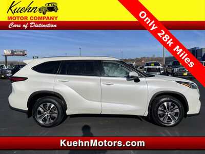 2021 Toyota Highlander, $33987. Photo 1