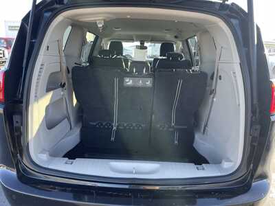 2018 Chrysler Pacifica, $15996. Photo 9