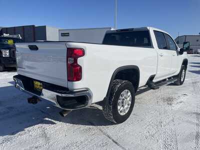 2021 Chevrolet 3500 Crew Cab, $33897. Photo 8