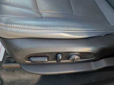 2019 Buick Enclave, $19936. Photo 12