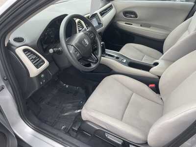 2018 Honda HR-V, $16927. Photo 12