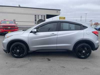 2018 Honda HR-V, $16927. Photo 5