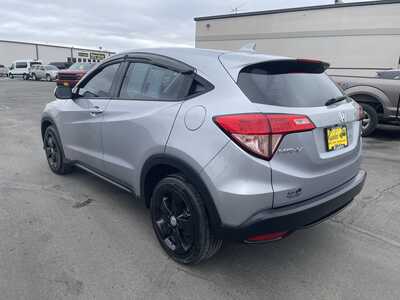 2018 Honda HR-V, $16927. Photo 6
