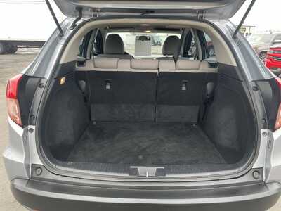 2018 Honda HR-V, $16927. Photo 9