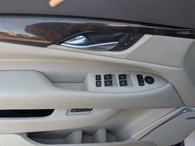 2017 Cadillac Escalade, $25495. Photo 10