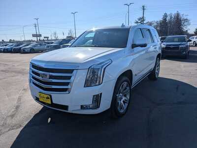 2017 Cadillac Escalade, $25495. Photo 4